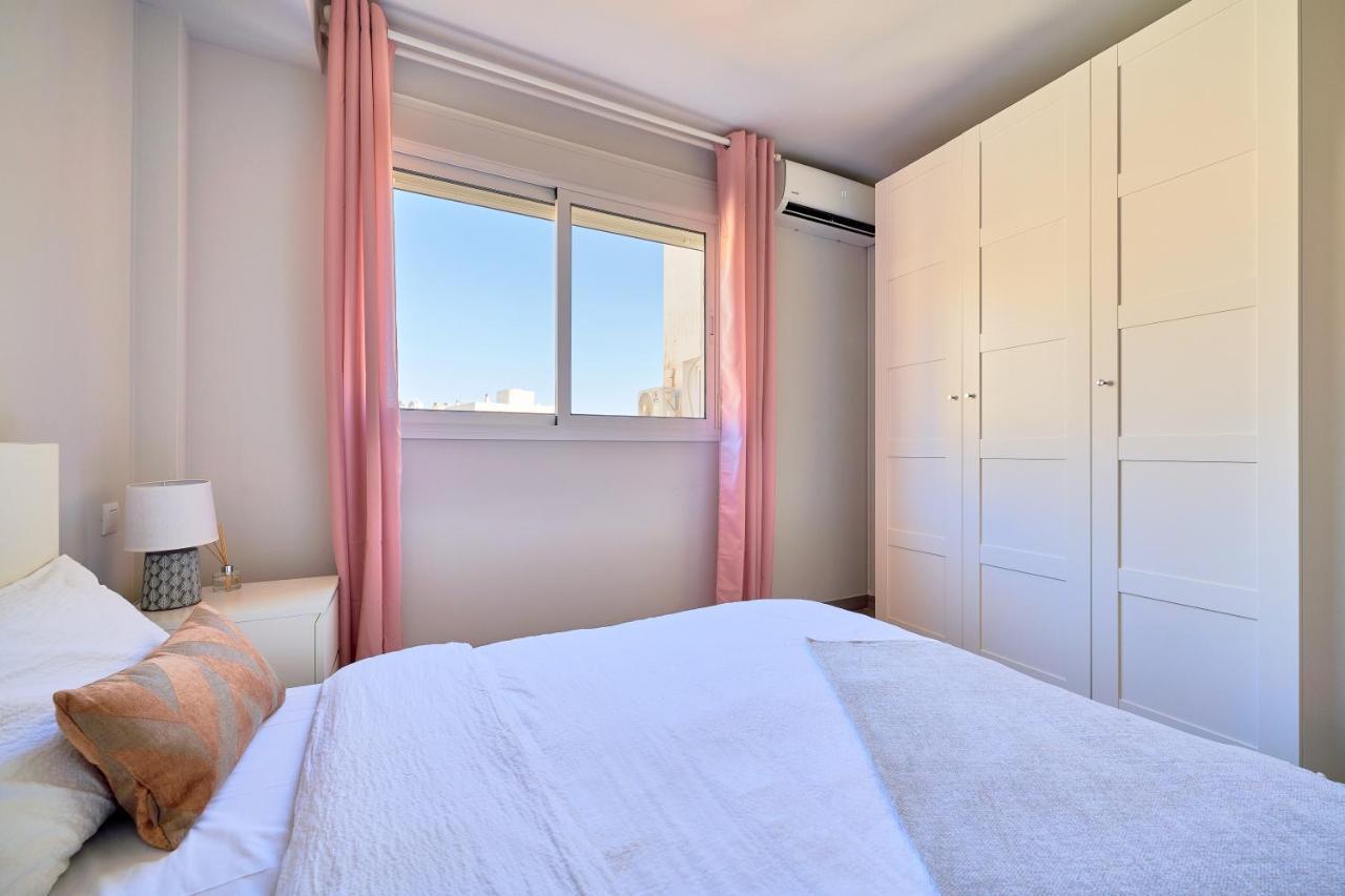 Charming And Bright Flat In The Heart Of Malagaアパートメント エクステリア 写真