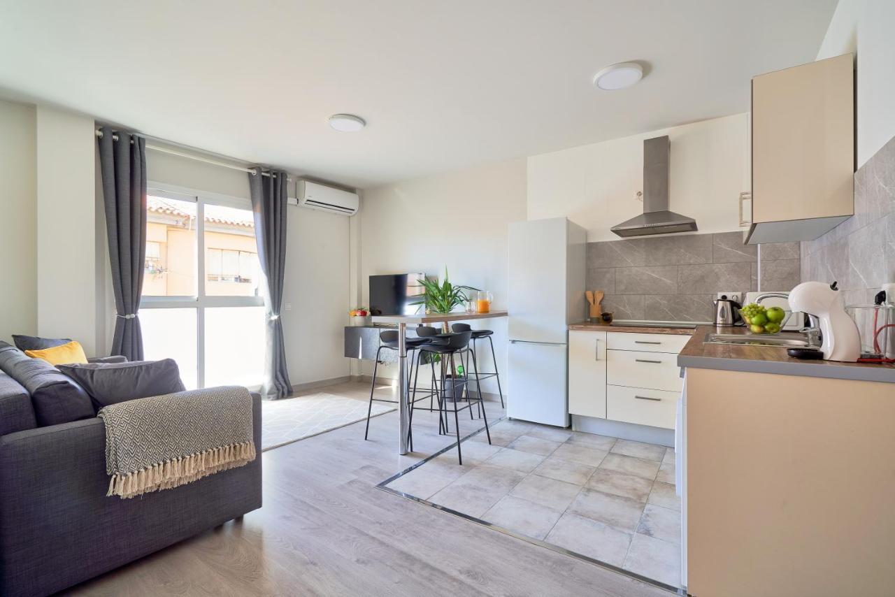 Charming And Bright Flat In The Heart Of Malagaアパートメント エクステリア 写真