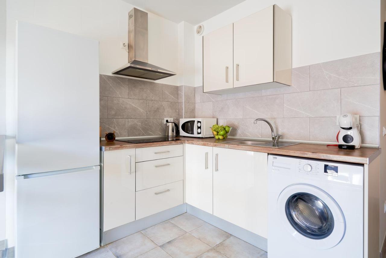 Charming And Bright Flat In The Heart Of Malagaアパートメント エクステリア 写真